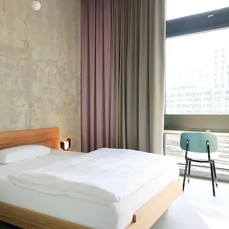 Guesthouse Z 게스트하우스