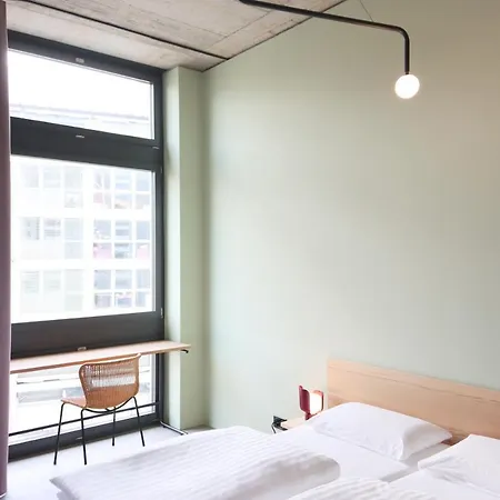 Guesthouse Z 게스트하우스