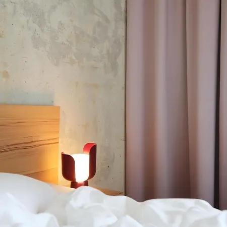 Guesthouse Z *